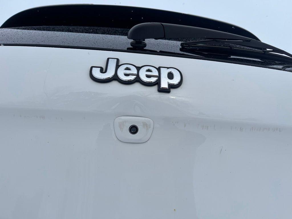 used 2016 Jeep Cherokee car, priced at $14,987