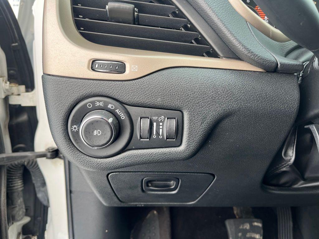 used 2016 Jeep Cherokee car, priced at $14,987