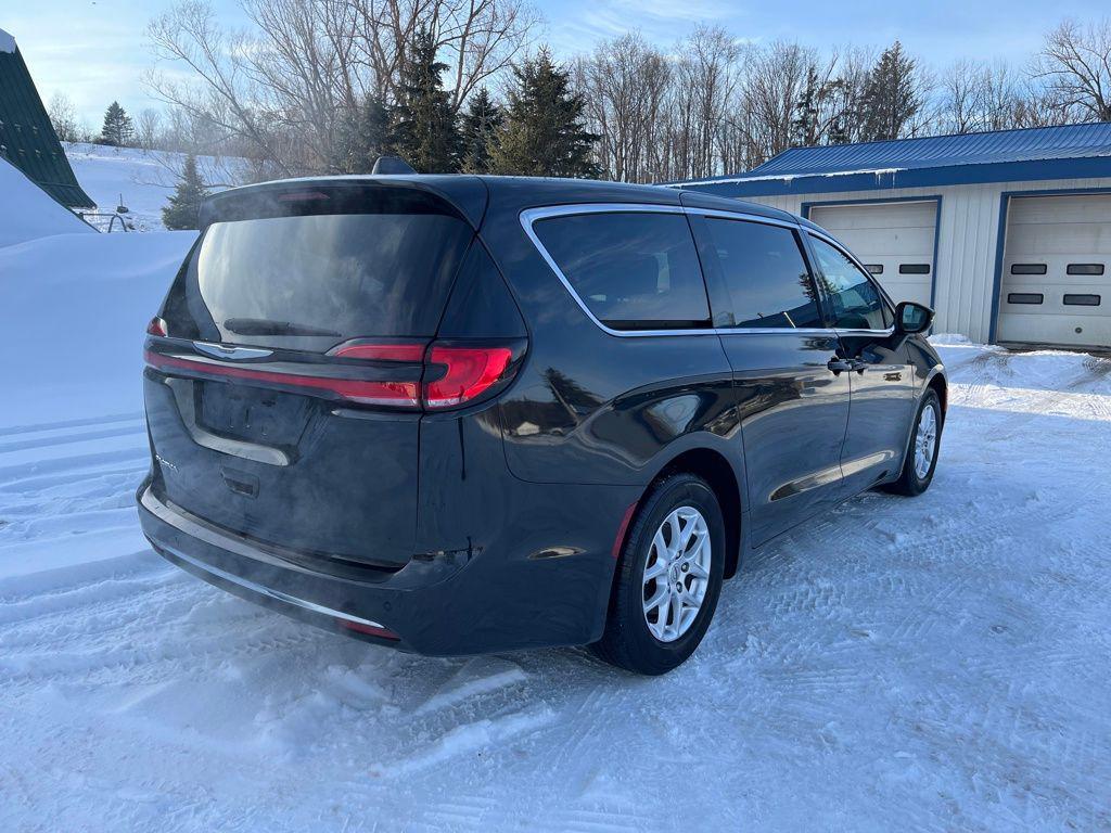 used 2023 Chrysler Pacifica car, priced at $24,998