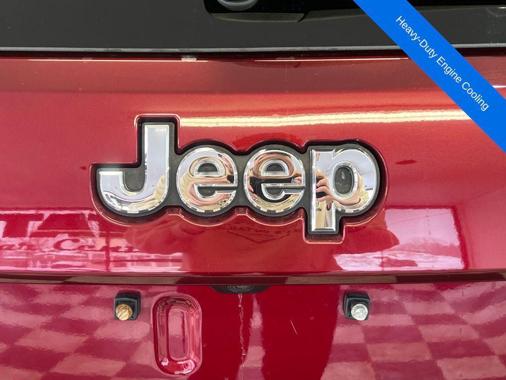 used 2020 Jeep Grand Cherokee car, priced at $21,989