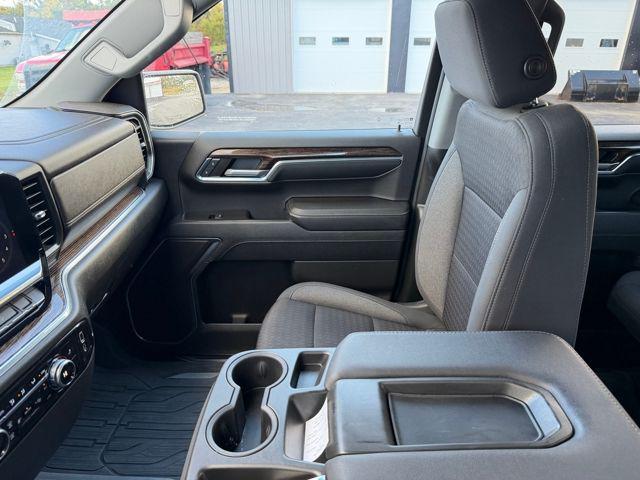 used 2023 GMC Sierra 1500 car, priced at $38,074