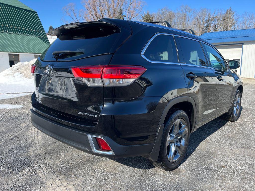 used 2018 Toyota Highlander car, priced at $23,987