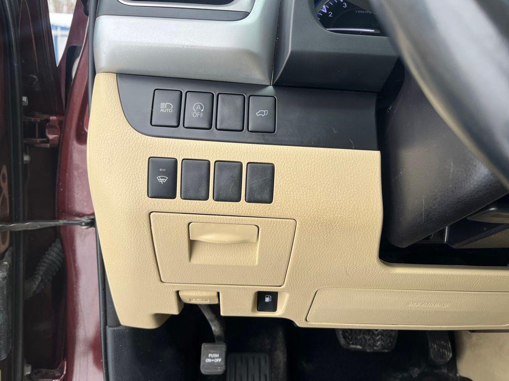 used 2018 Toyota Highlander car, priced at $21,987