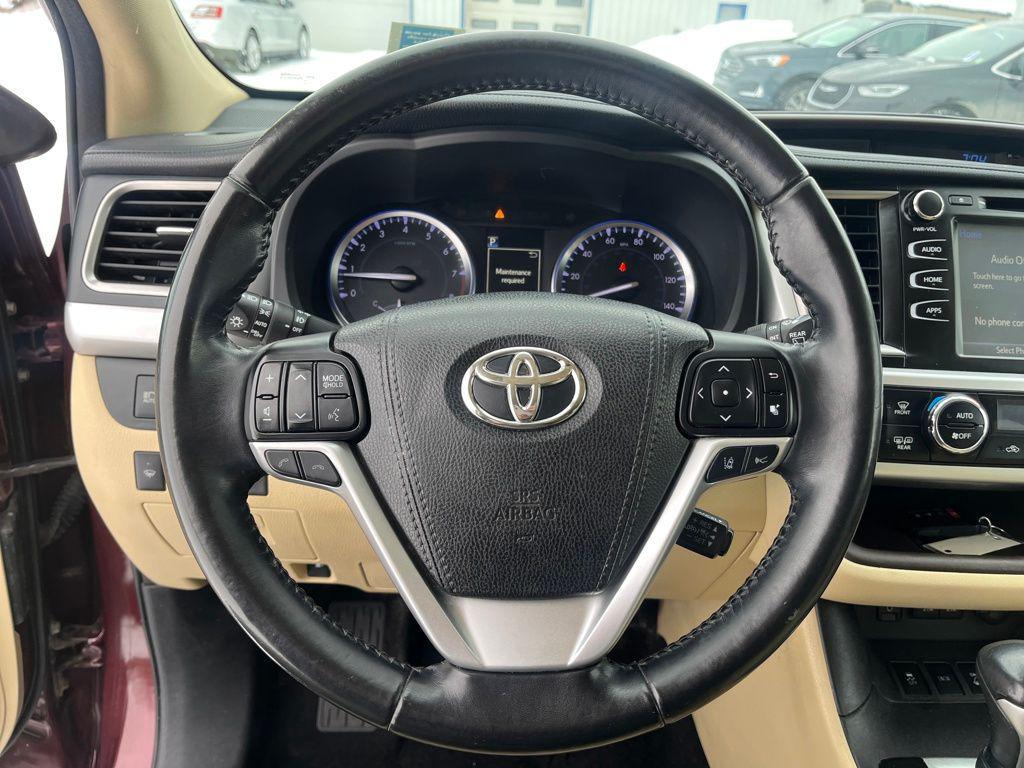 used 2018 Toyota Highlander car, priced at $21,987