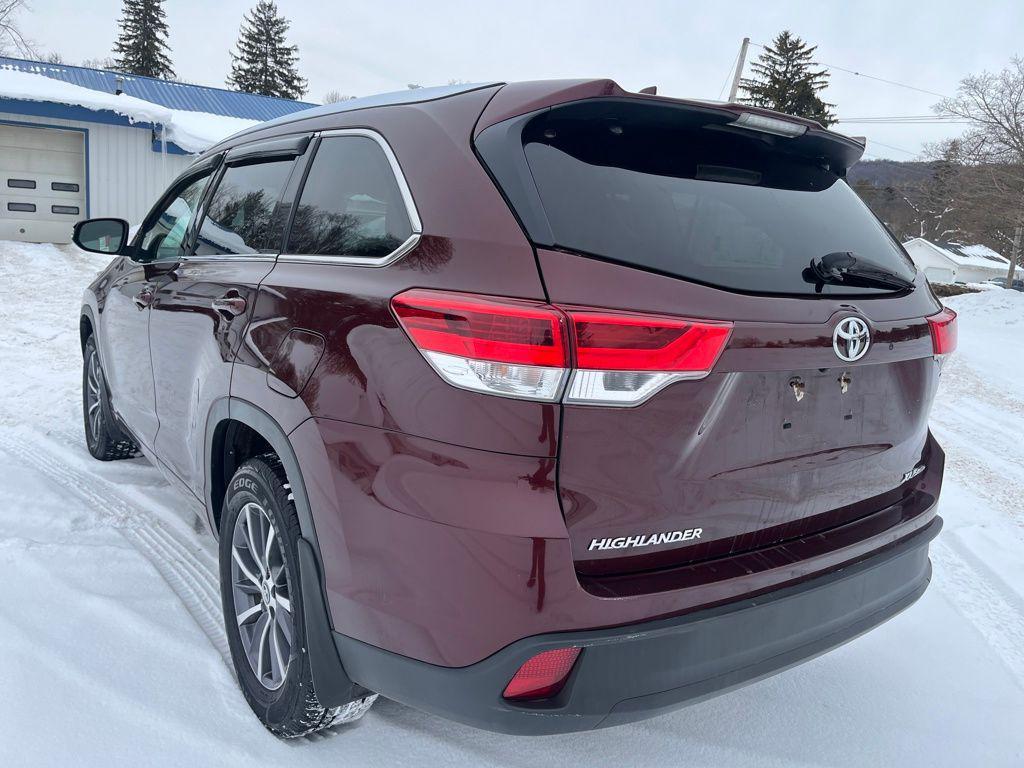 used 2018 Toyota Highlander car, priced at $21,987