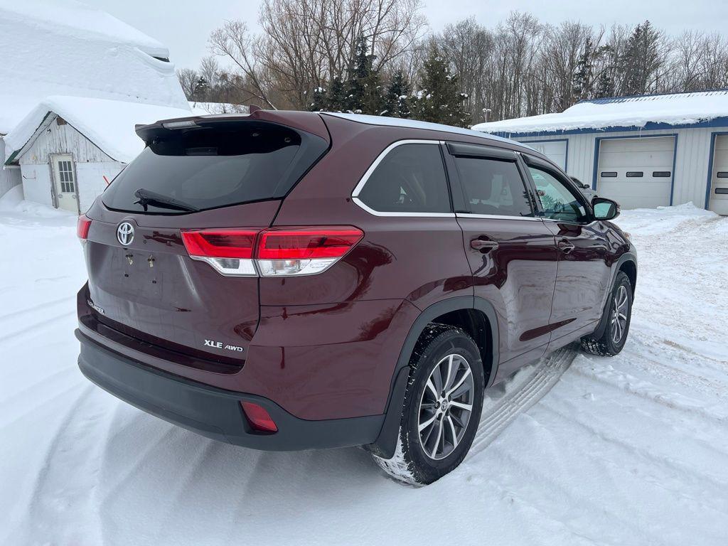 used 2018 Toyota Highlander car, priced at $21,987