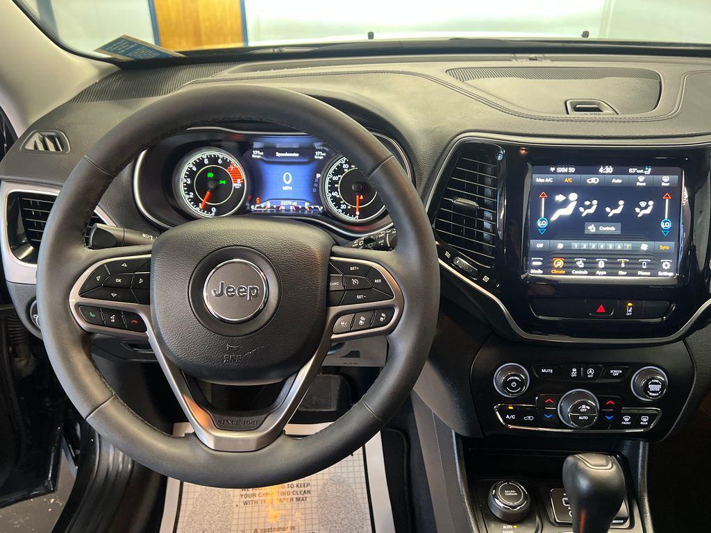 used 2022 Jeep Cherokee car, priced at $26,989