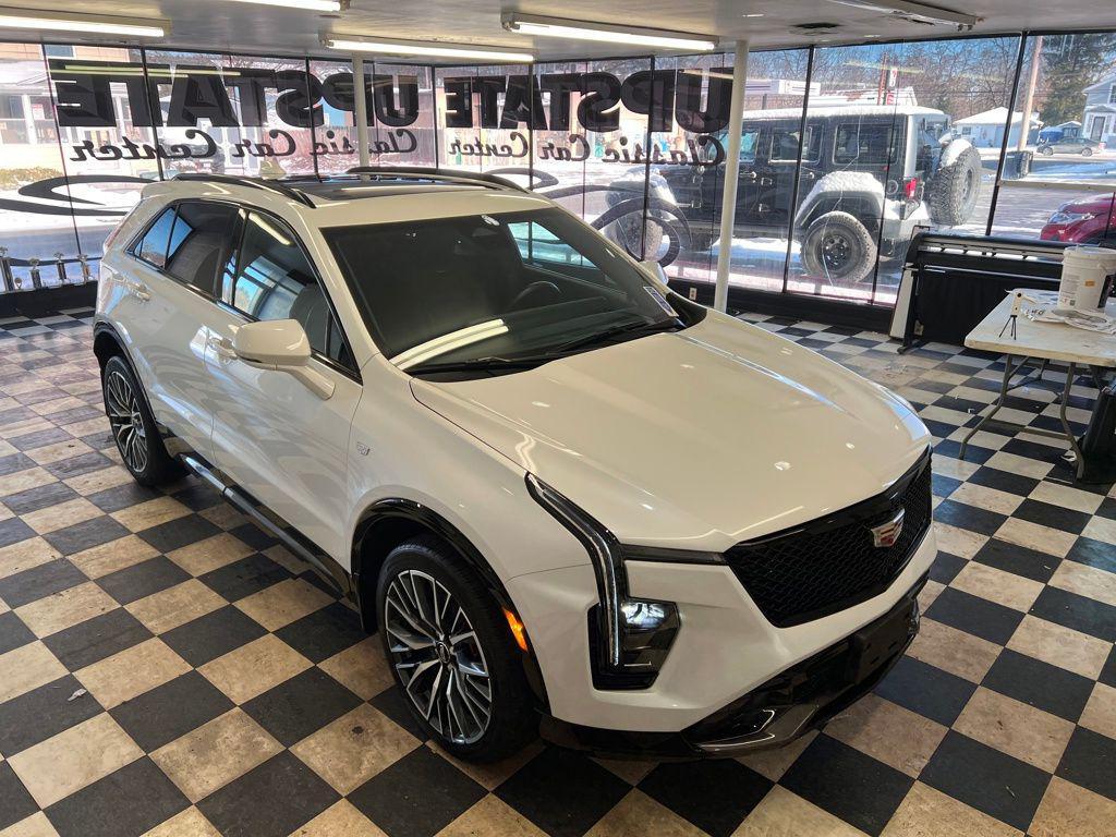 used 2024 Cadillac XT4 car, priced at $39,314