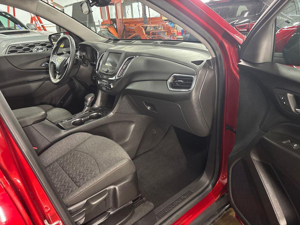 used 2024 Chevrolet Equinox car, priced at $27,589