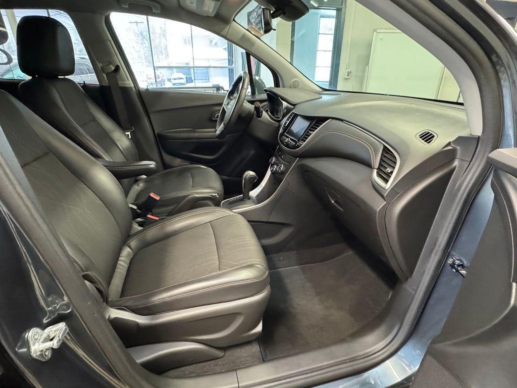 used 2022 Chevrolet Trax car, priced at $18,316