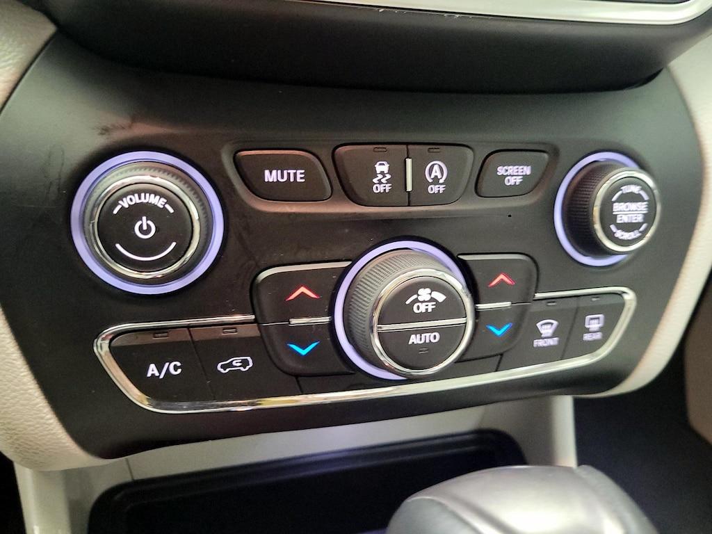 used 2020 Jeep Cherokee car, priced at $22,998