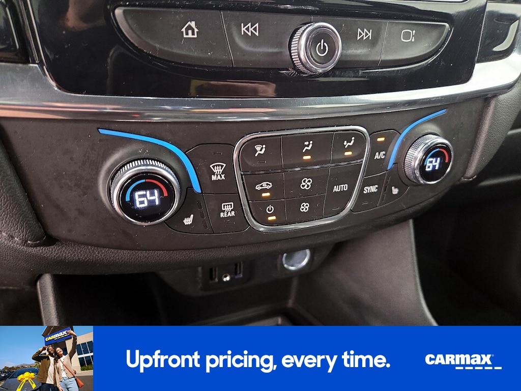 used 2023 Chevrolet Traverse car, priced at $30,998