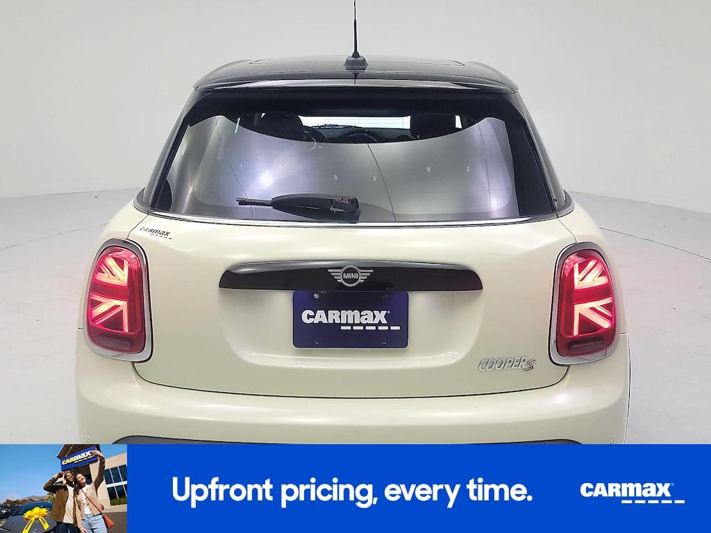used 2023 MINI Hardtop car, priced at $25,998