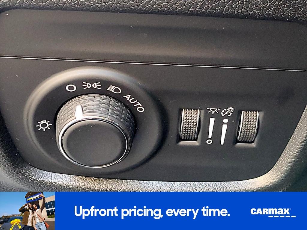 used 2023 Jeep Grand Cherokee L car, priced at $33,998