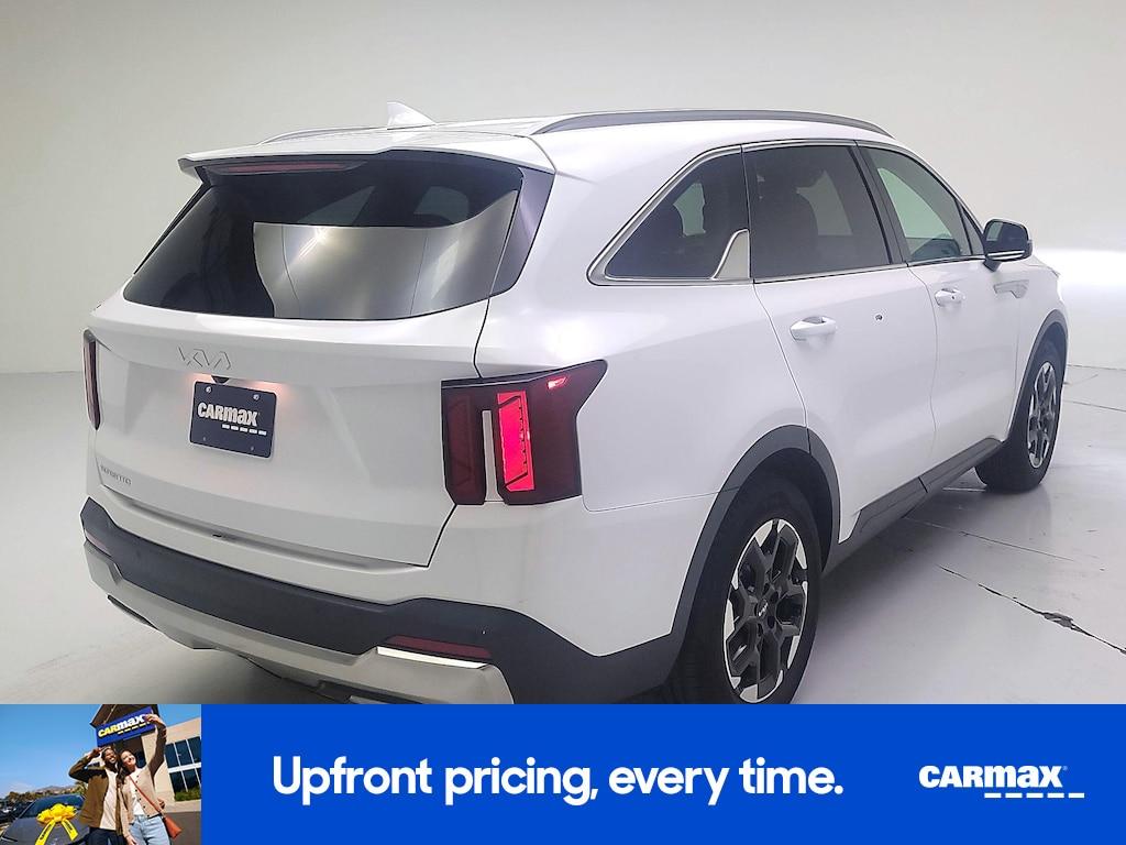 used 2024 Kia Sorento car, priced at $26,998