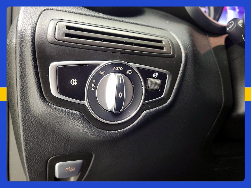 Mercedes-Benz GLC view 16