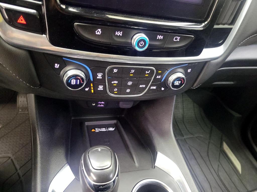 used 2020 Chevrolet Traverse car, priced at $27,998