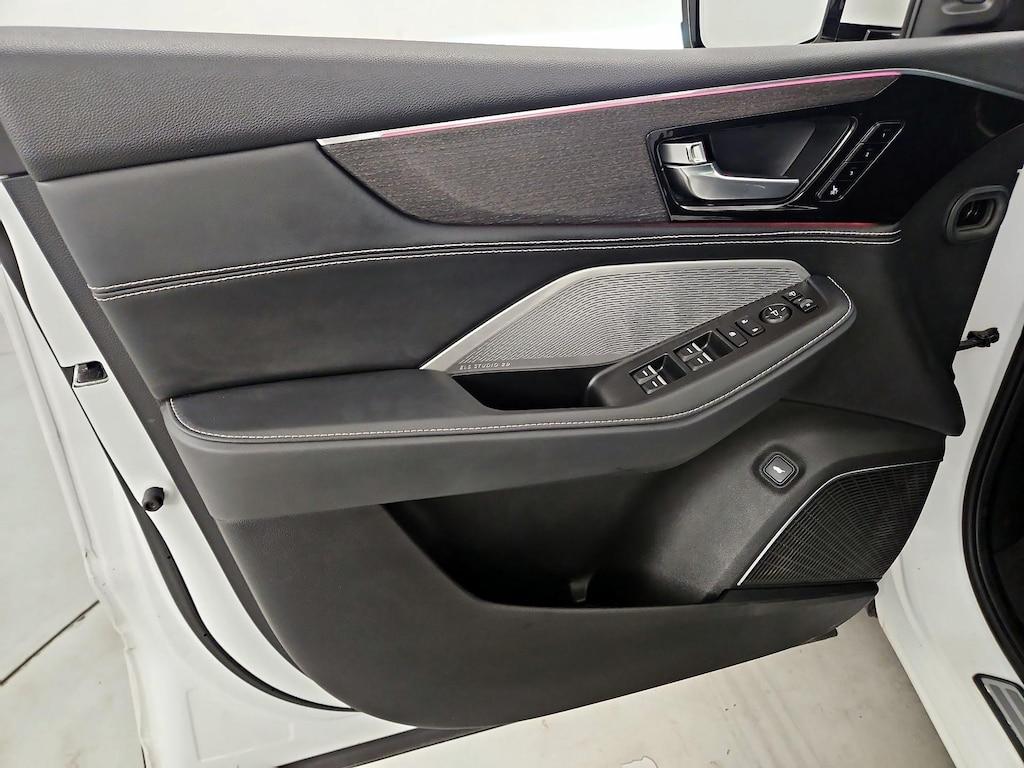 used 2022 Acura MDX car, priced at $38,998