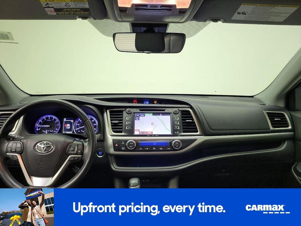 used 2019 Toyota Highlander car, priced at $27,998