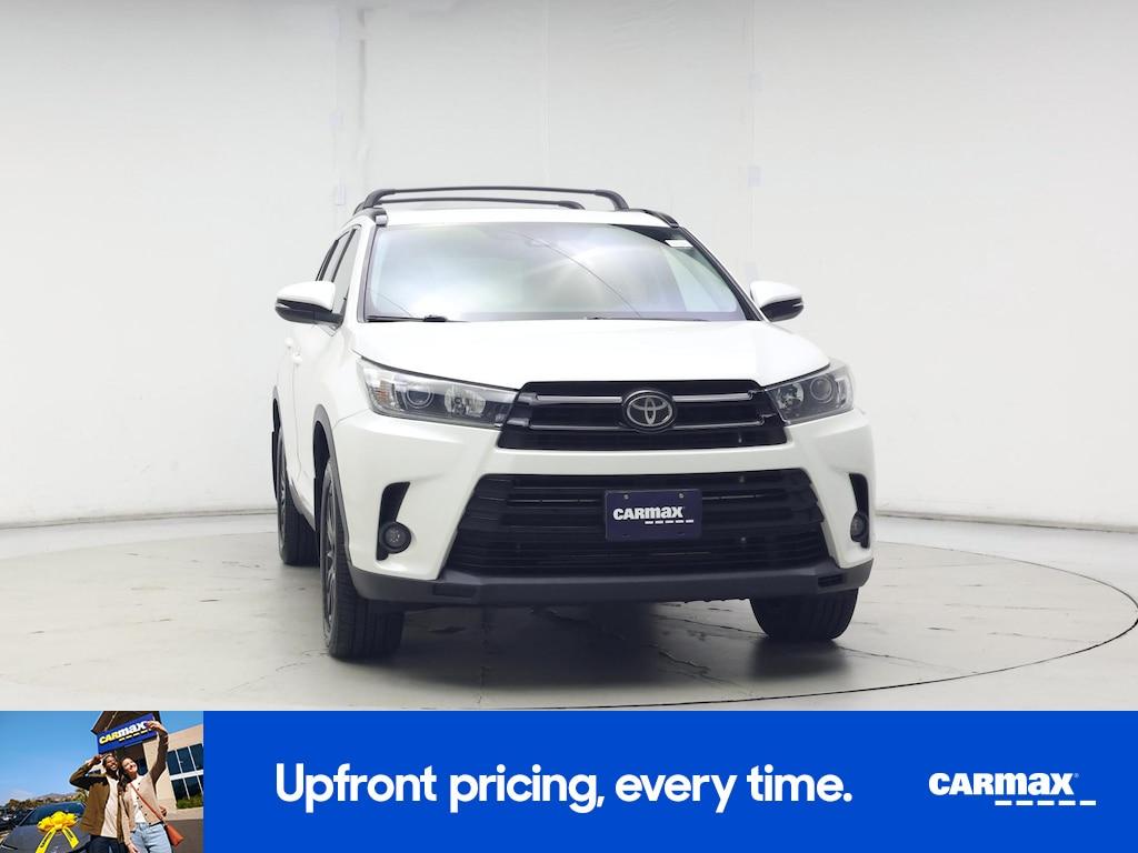 used 2019 Toyota Highlander car, priced at $27,998