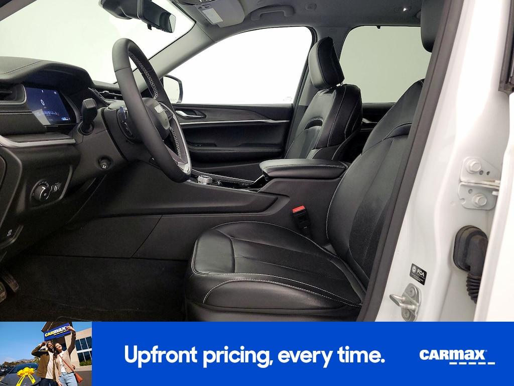 used 2023 Jeep Grand Cherokee car, priced at $35,998