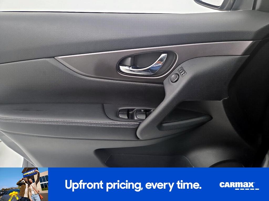 used 2014 Nissan Rogue car, priced at $13,998