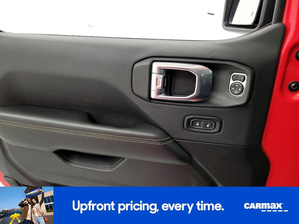 used 2025 Jeep Wrangler car, priced at $33,998