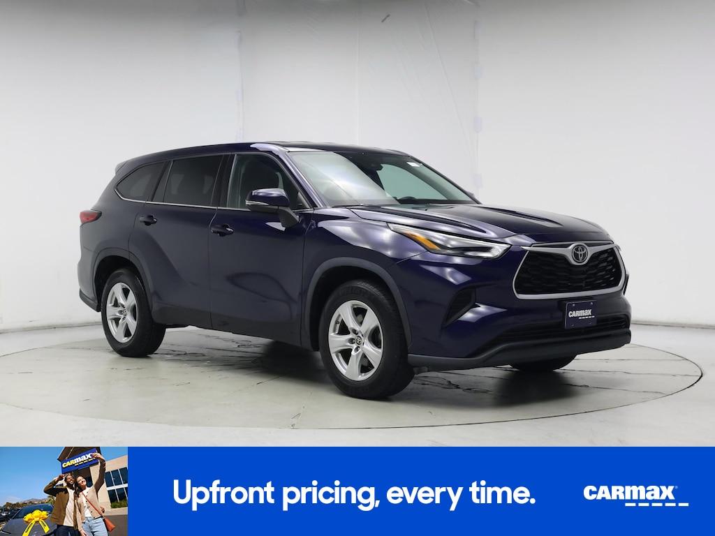 used 2022 Toyota Highlander car, priced at $27,998