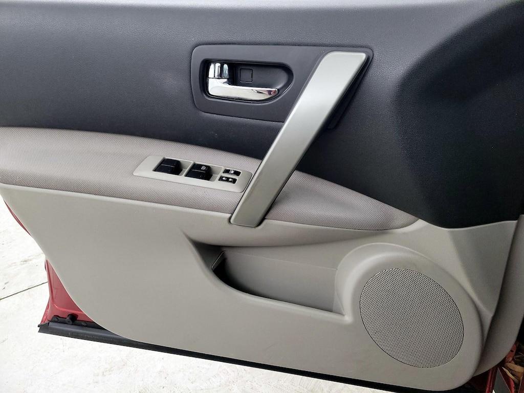 used 2014 Nissan Rogue Select car, priced at $12,599