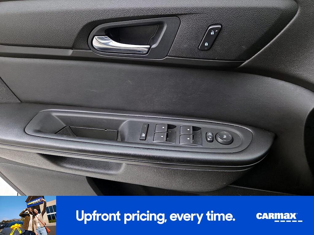used 2014 Chevrolet Traverse car, priced at $18,998