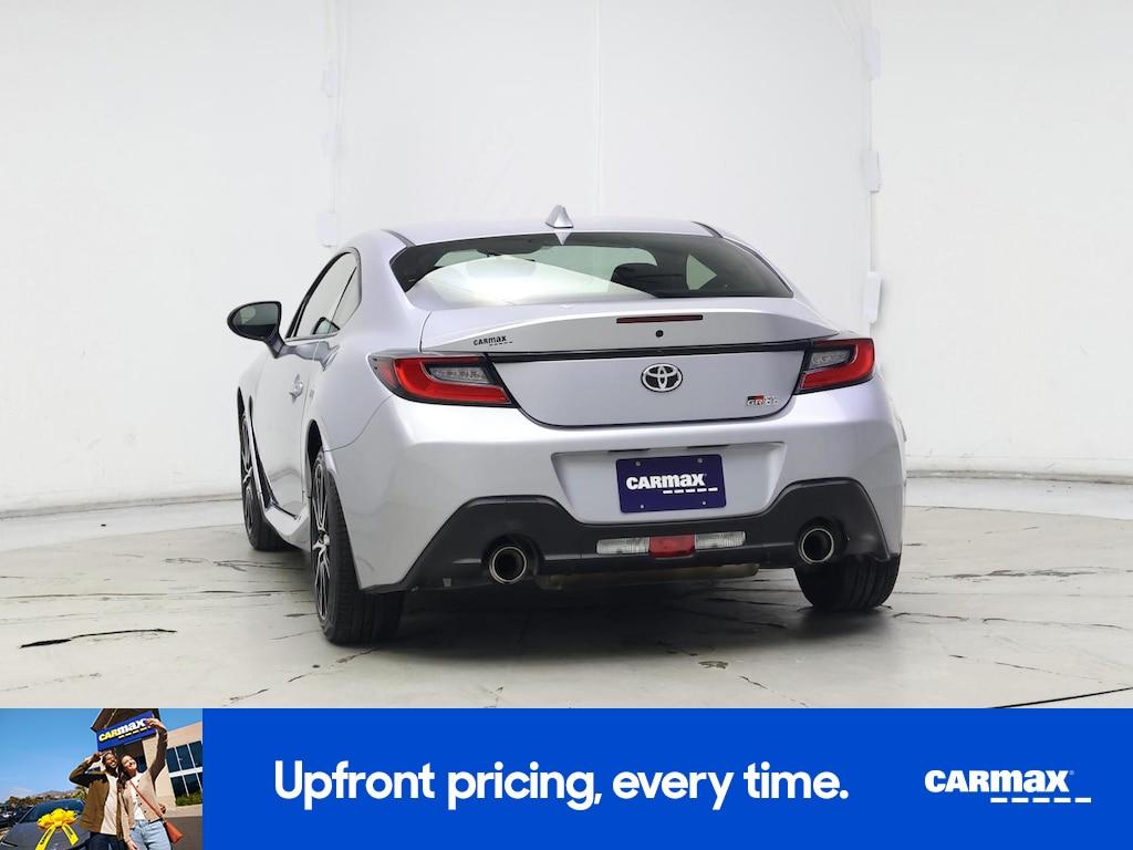 used 2023 Toyota GR86 car, priced at $30,998
