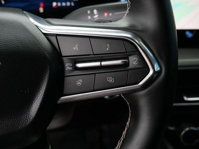 used 2025 Chevrolet Traverse car, priced at $35,486