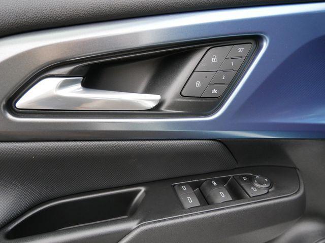 used 2024 Chevrolet Equinox EV car, priced at $23,887