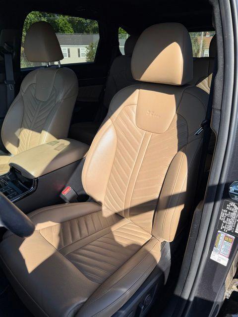 used 2024 Kia Sorento car, priced at $34,499
