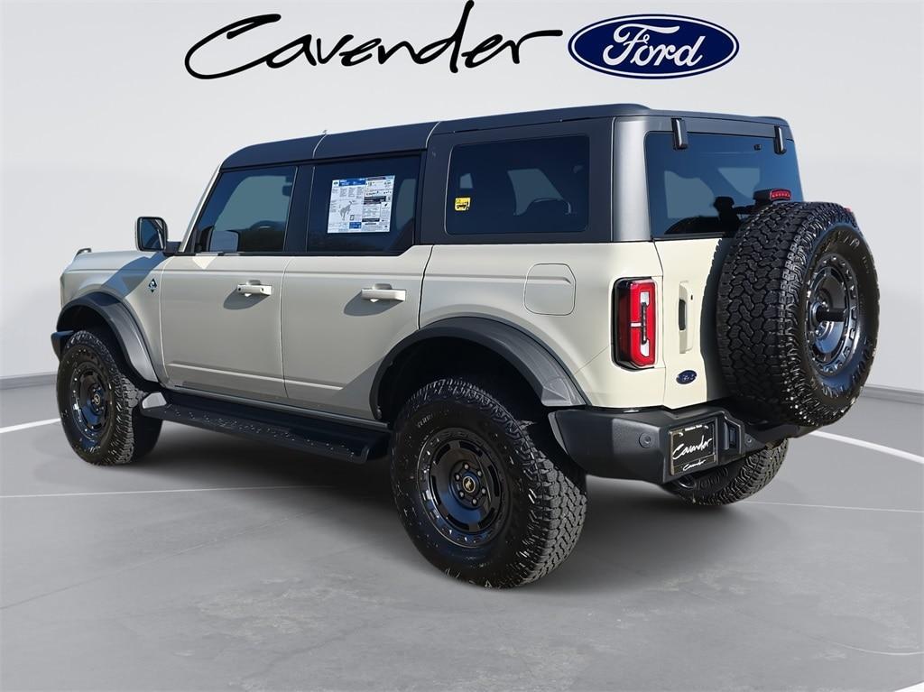 new 2025 Ford Bronco car, priced at $54,556