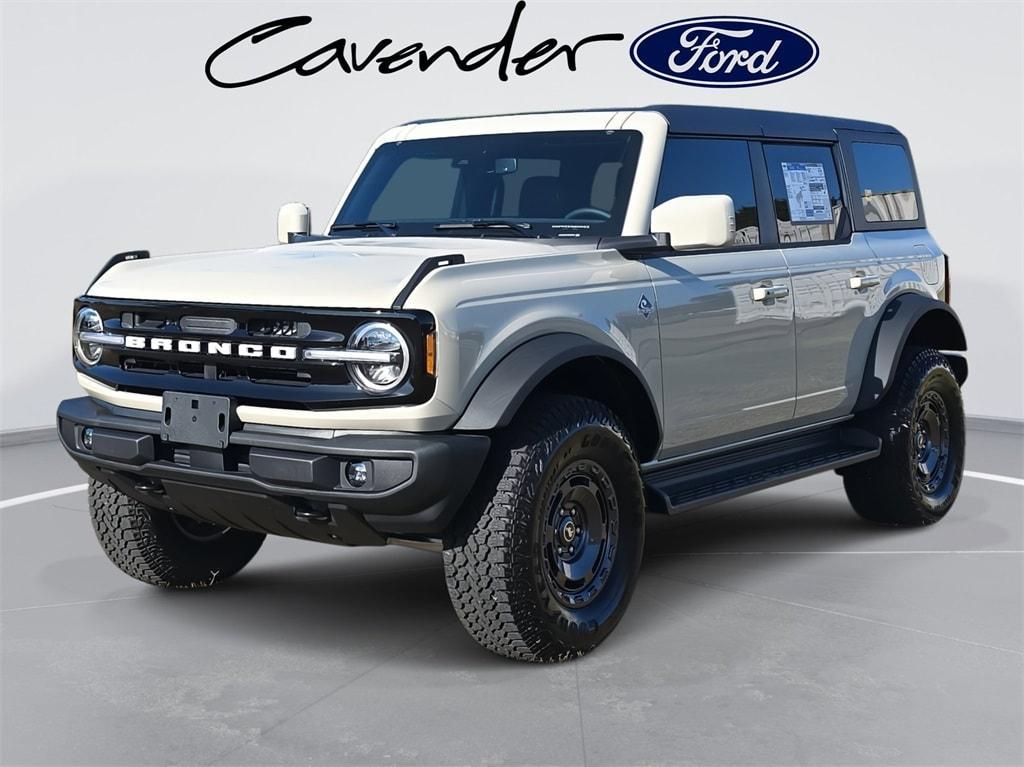 new 2025 Ford Bronco car, priced at $54,556