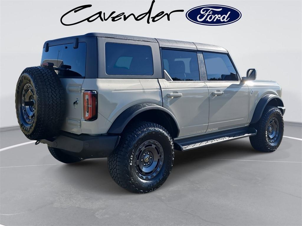 new 2025 Ford Bronco car, priced at $54,556