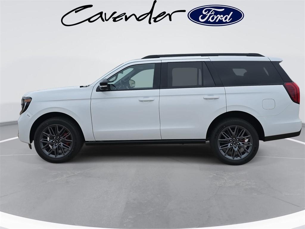 new 2025 Ford Expedition car, priced at $79,498