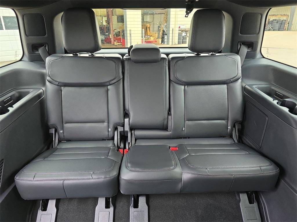 new 2025 Ford Expedition car, priced at $79,498