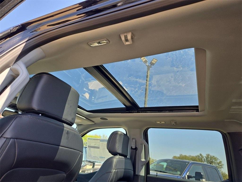 new 2025 Ford F-350 car, priced at $82,886