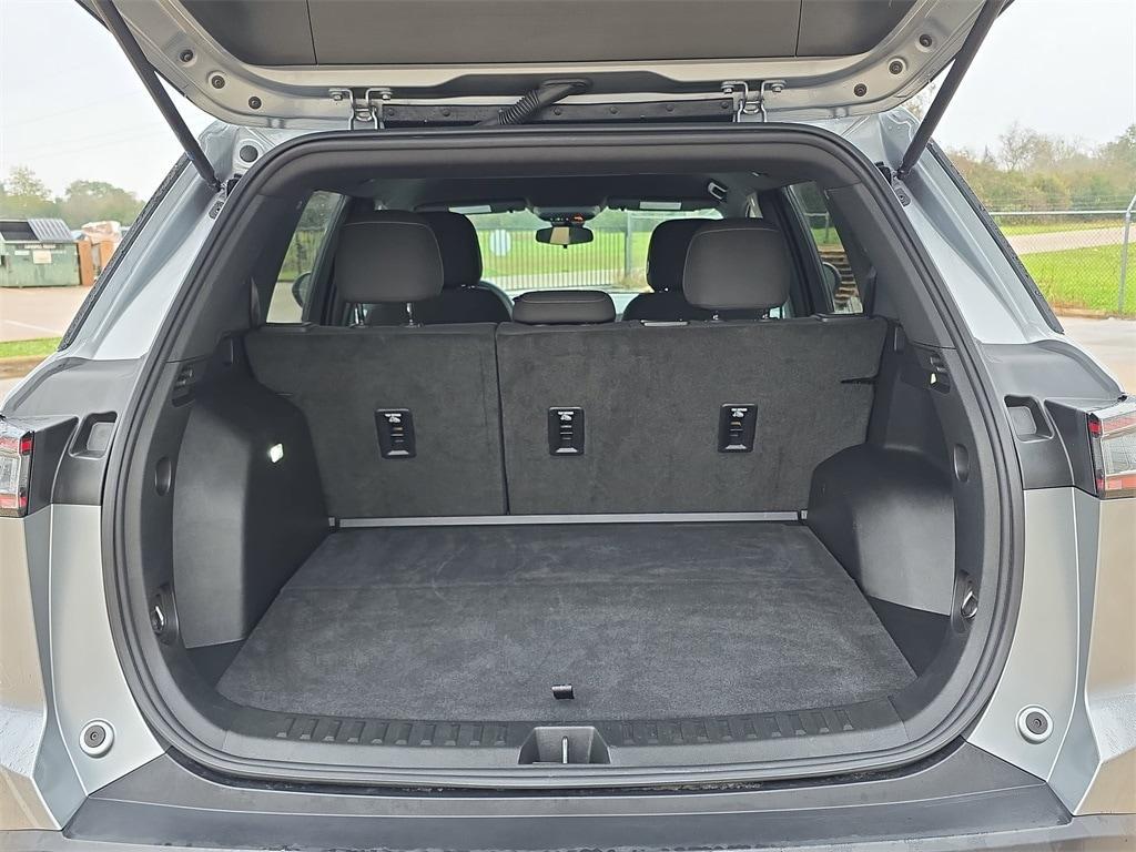 used 2025 Chevrolet Equinox car, priced at $24,662