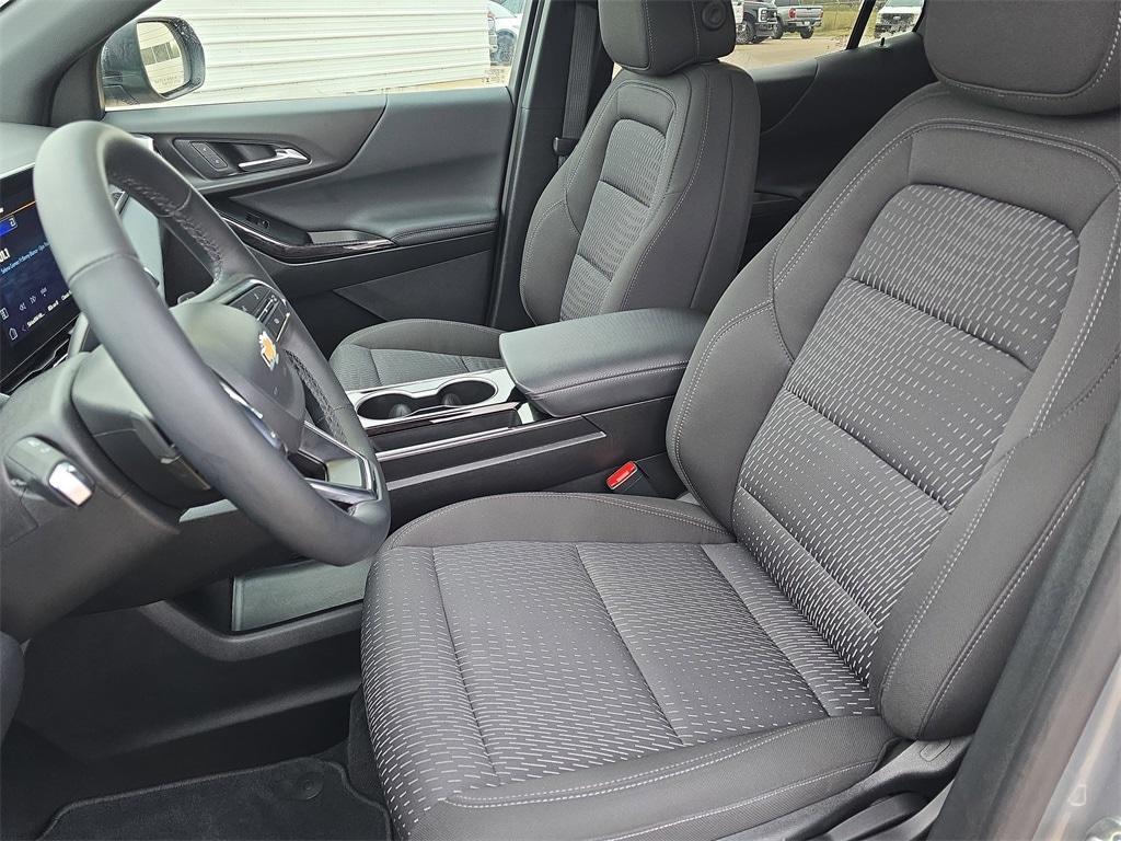 used 2025 Chevrolet Equinox car, priced at $24,662