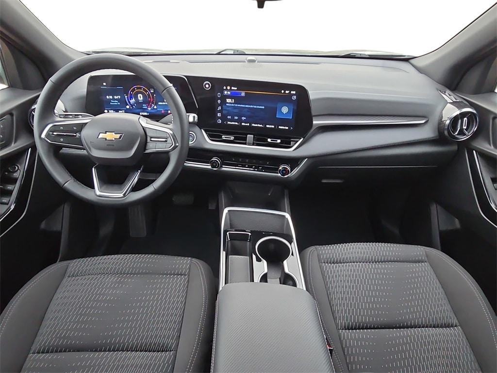 used 2025 Chevrolet Equinox car, priced at $24,662