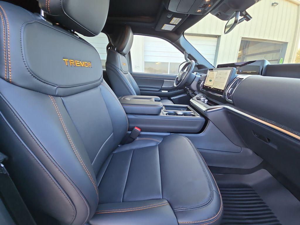 new 2026 Ford Expedition car, priced at $86,221