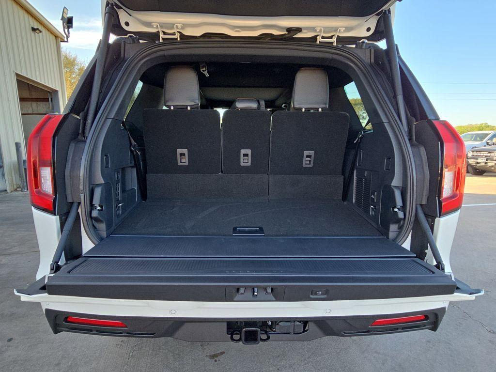 new 2026 Ford Expedition car, priced at $86,221