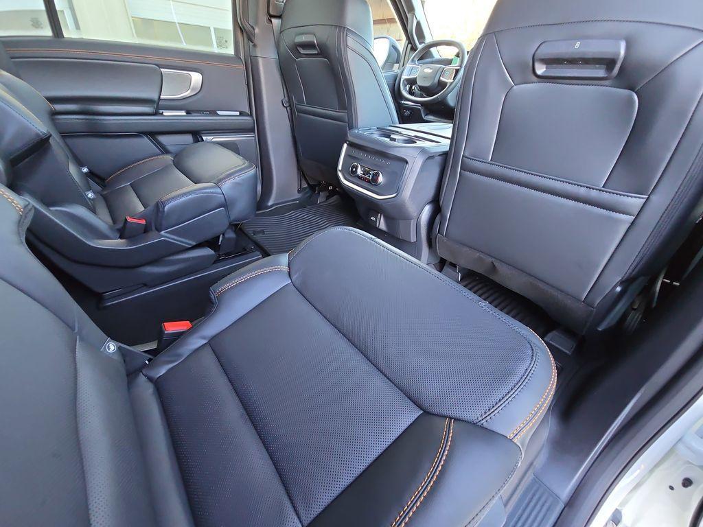 new 2026 Ford Expedition car, priced at $86,221