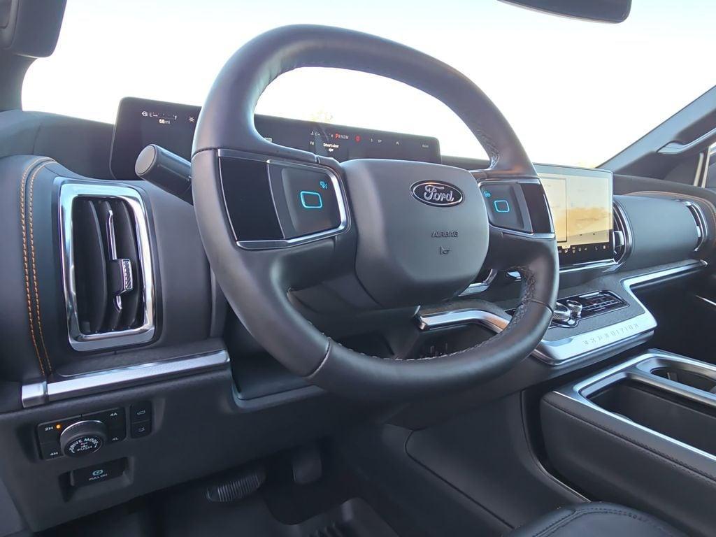 new 2026 Ford Expedition car, priced at $86,221