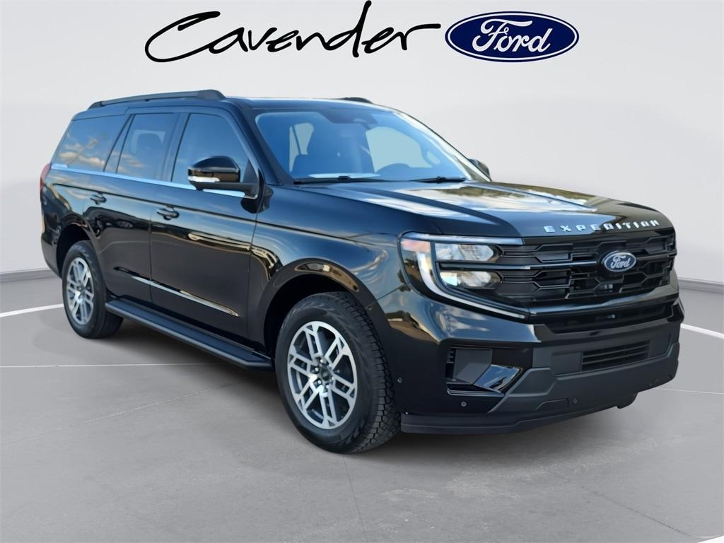 new 2025 Ford Expedition car, priced at $67,605