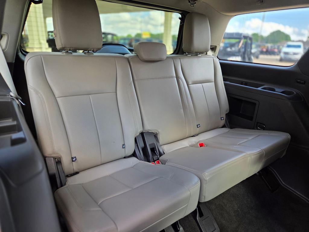 used 2021 Ford Expedition car, priced at $29,222