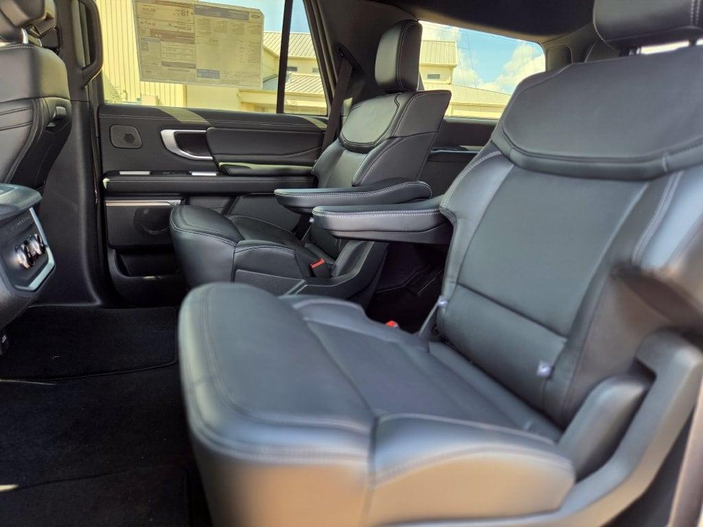 new 2027 Ford Expedition car, priced at $85,555